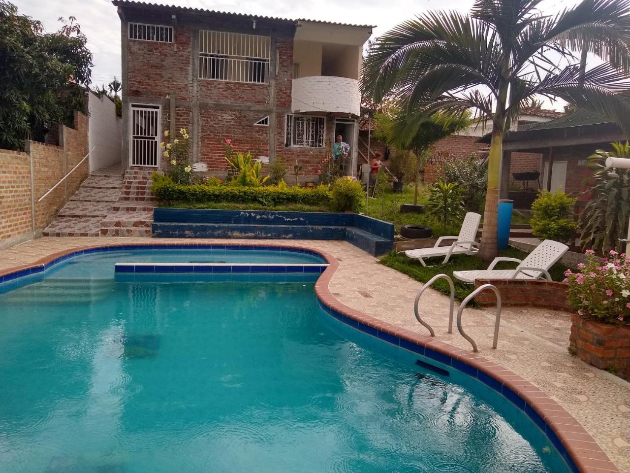 Hotel Maxim La Union  Esterno foto